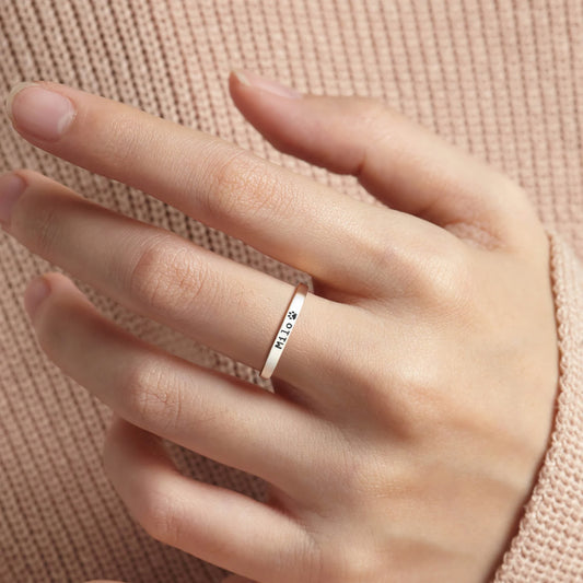 Personlig ring med kjæledyrets navn