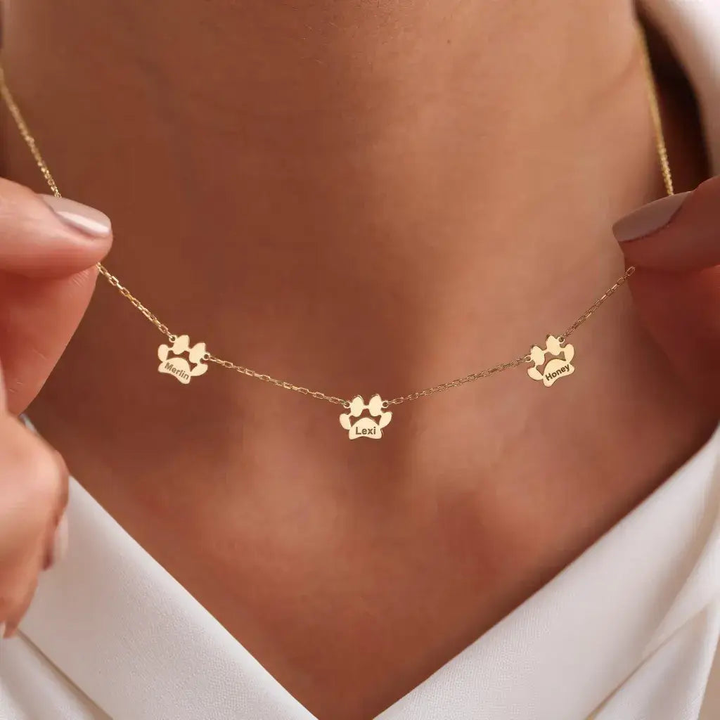 Personlig halskjede med pote og navn – separate poter