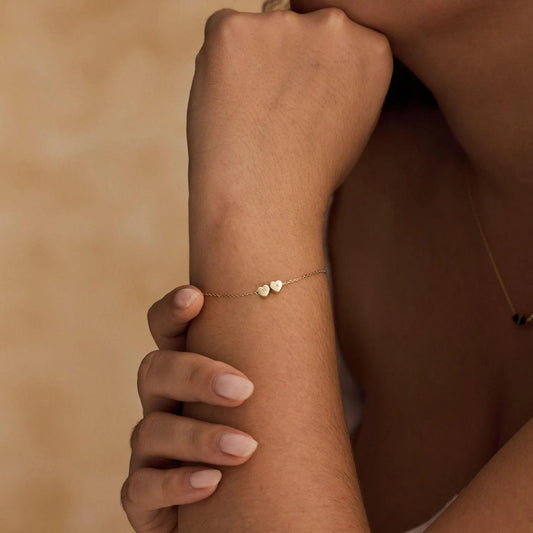 Personlig armbånd med hjerte og initial