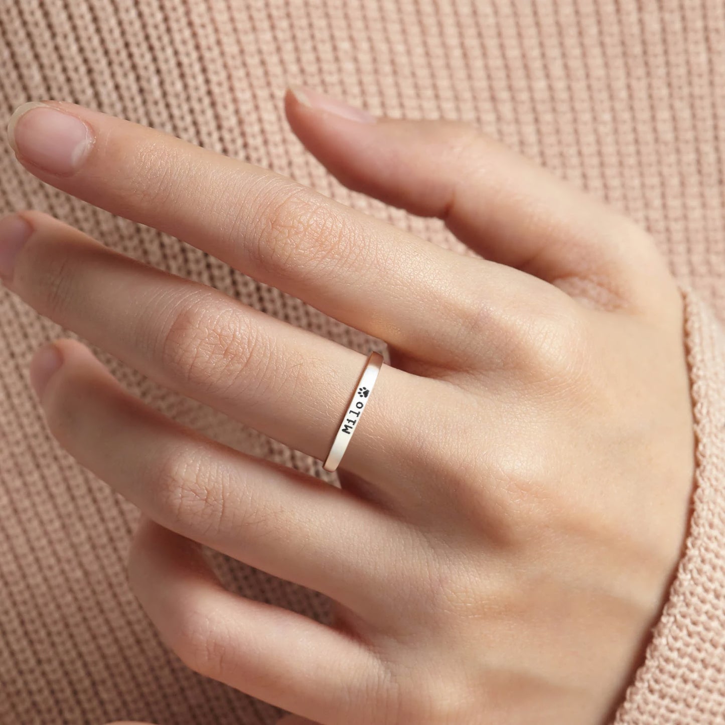 Personlig ring med kjæledyrets navn