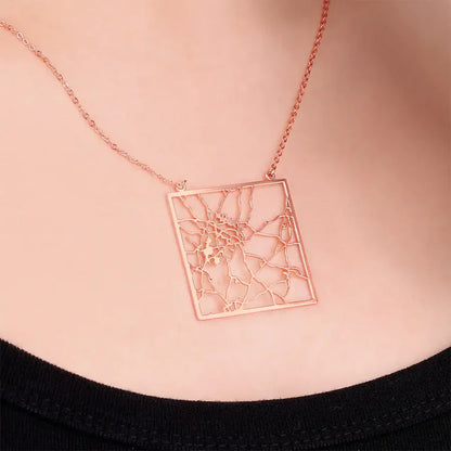 Personlig kart-halskjede