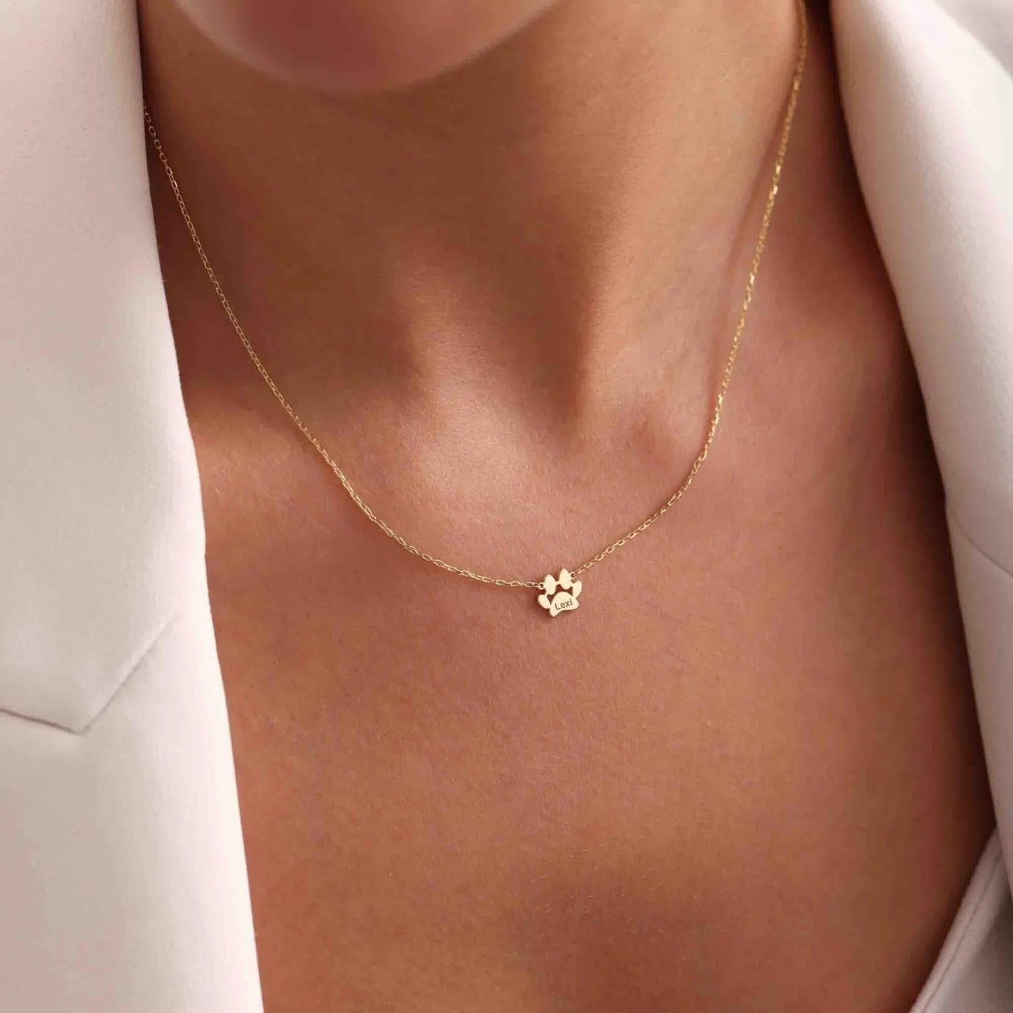 Personlig halskjede med pote og navn – separate poter
