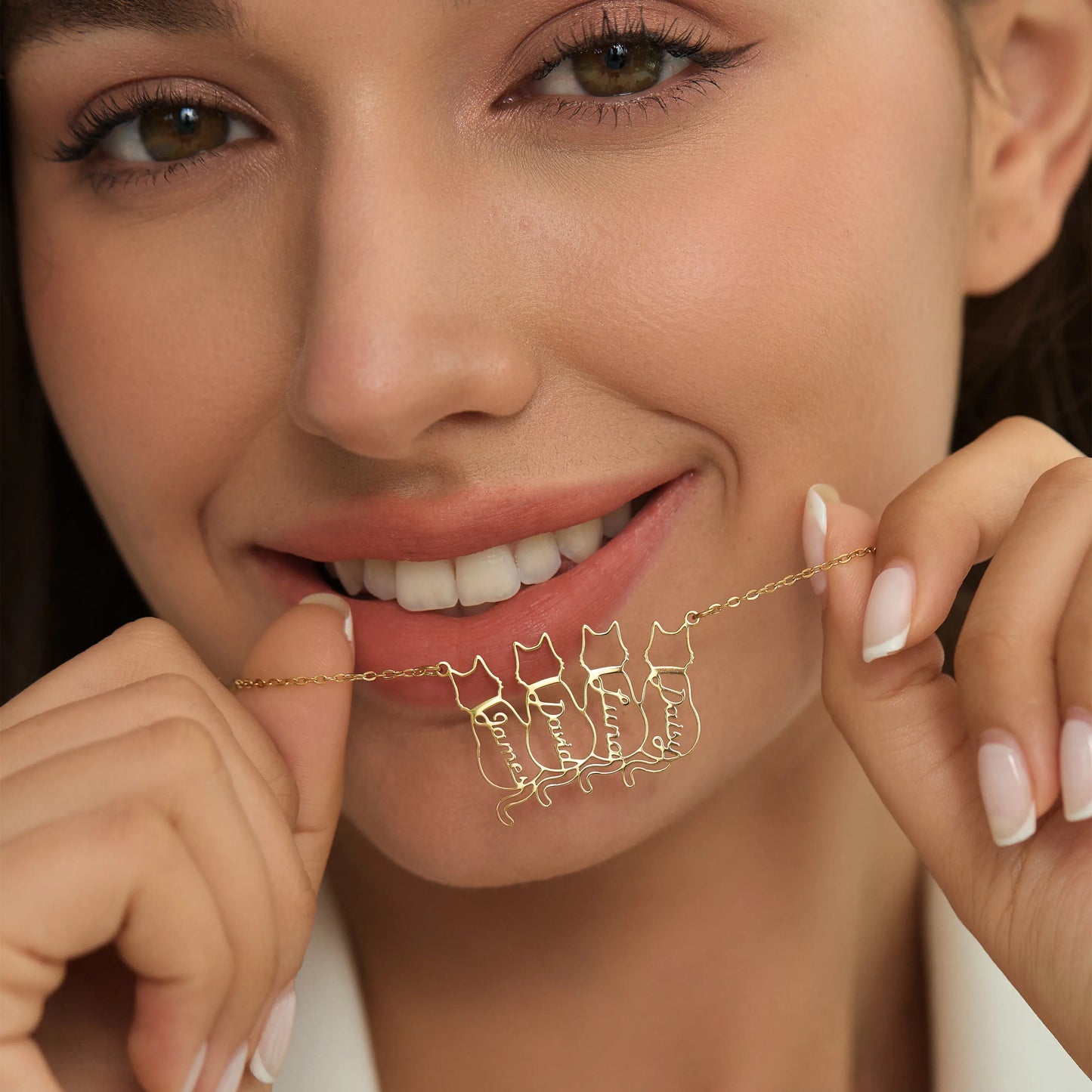 Personlig halskjede med kattens navn