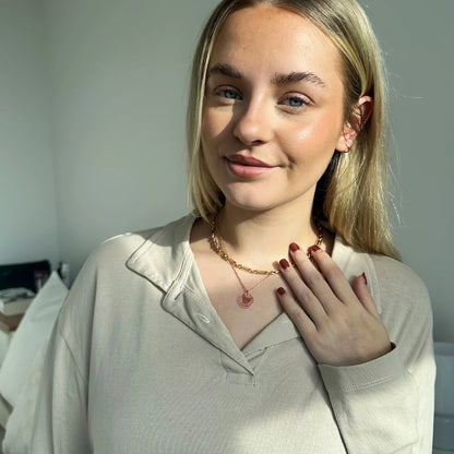 Personlig halskjede med kjæledyransikt