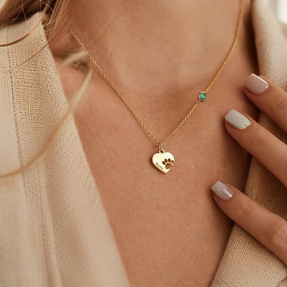 Personlig halskjede med pote og hjerte