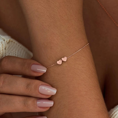 Personlig armbånd med hjerte og initial