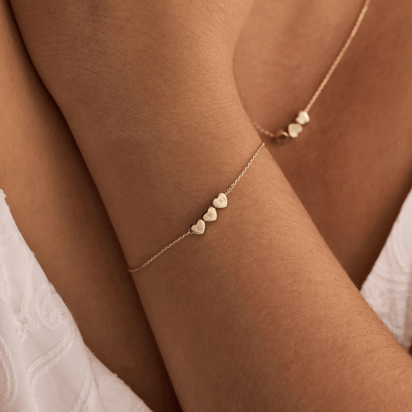 Personlig armbånd med hjerte og initial